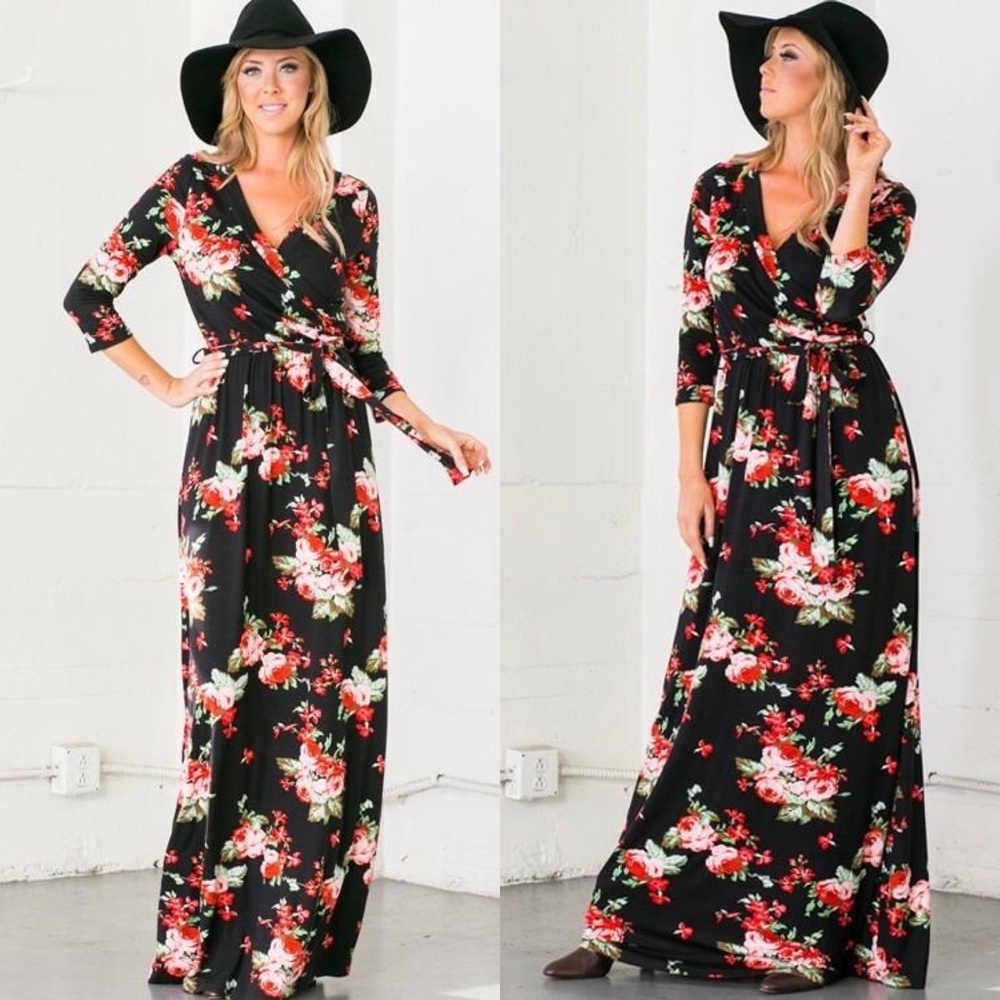 🎉HP🎉 Faux Wrap Roses 3/4 Sleeve Maxi Dress - Picture 3 of 4
